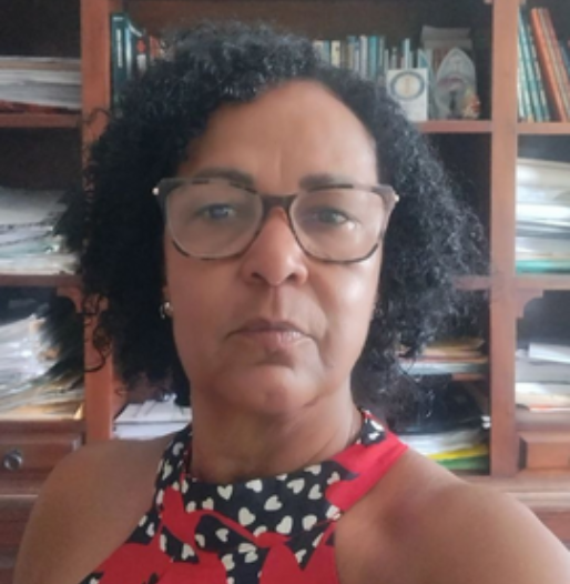 Dra Marcia Marcelino